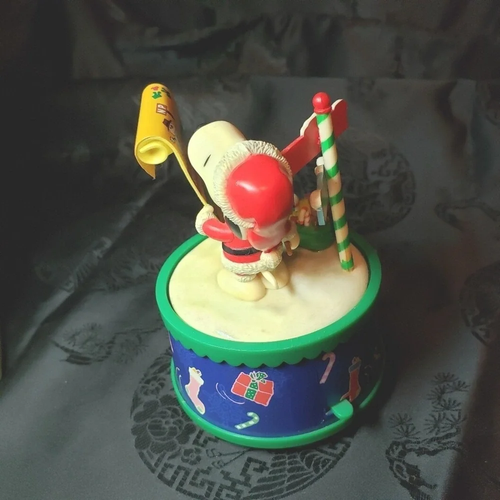 Peanuts - Kurt Adler snoopy as